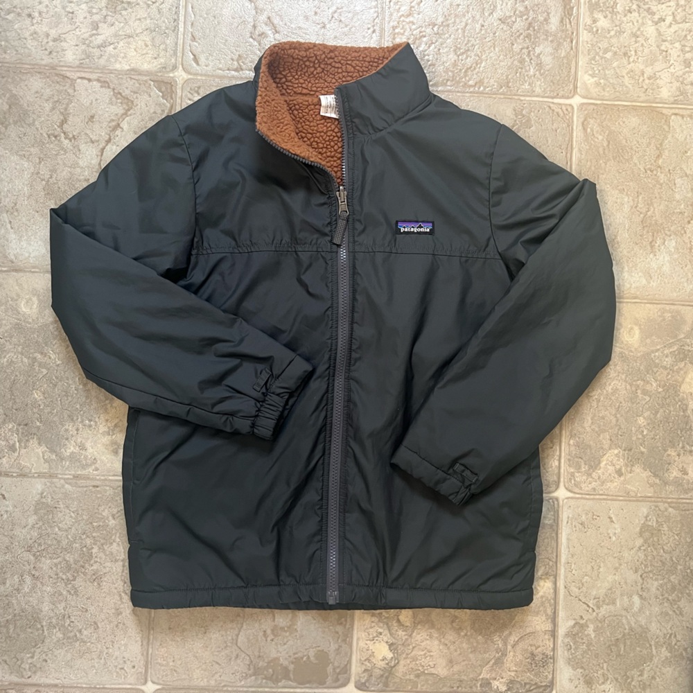 Patagonia Reversible Sherpa Jacket – Women’s XS (Gray & Camel) Waterproof